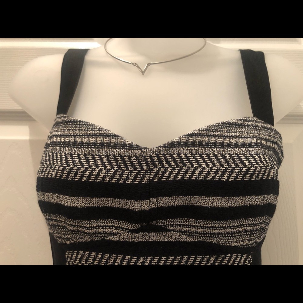 Black & white mini dress - Picture 2 of 5